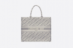 奢侈品包包DIOR TOTE BOOK托特包，你的出行好搭档